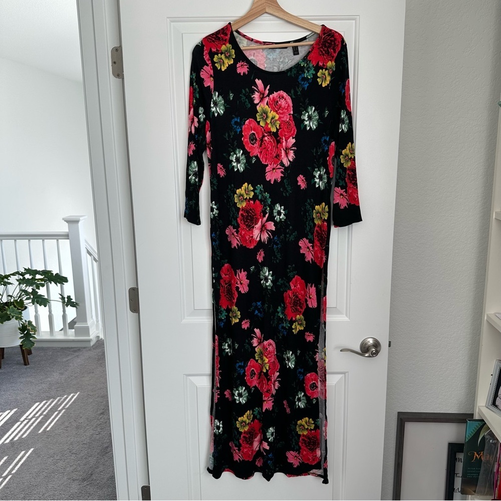 G.I.L.I. Black Floral Long Sleeve Dress